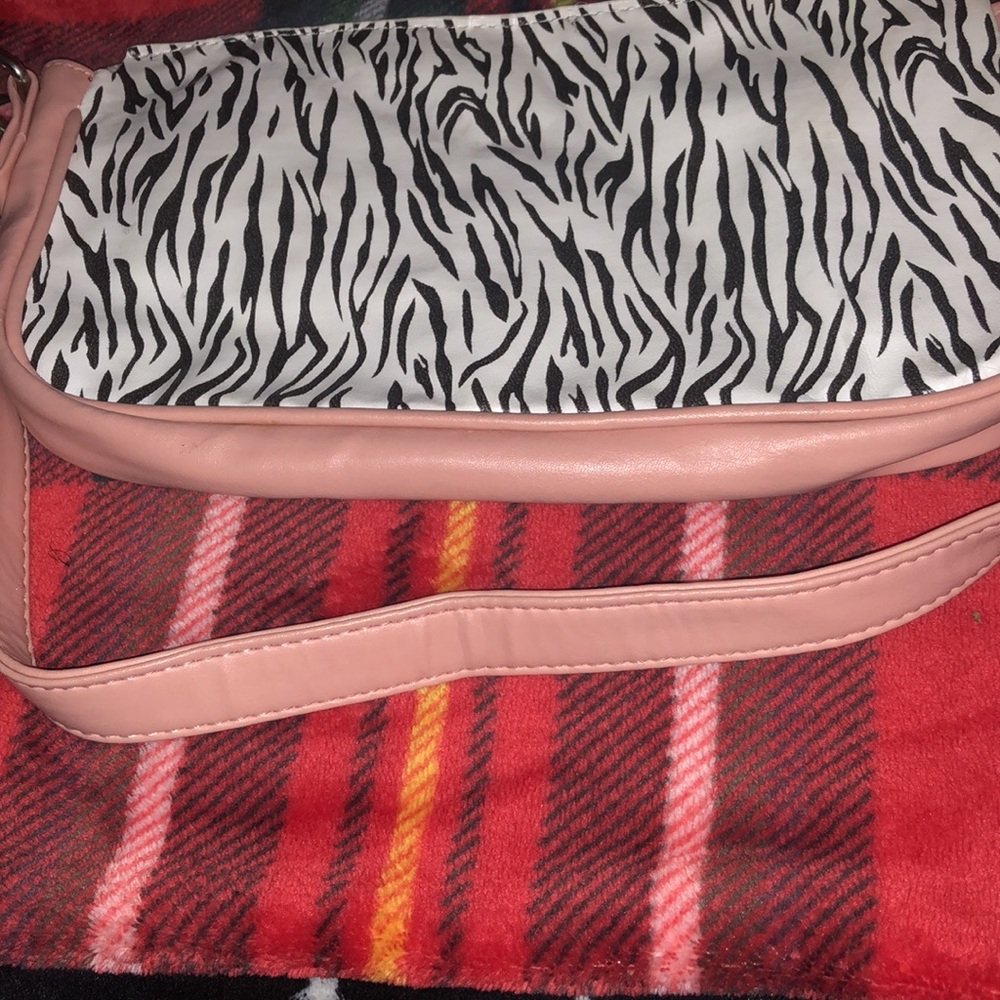 Purse - Picture 3 of 5